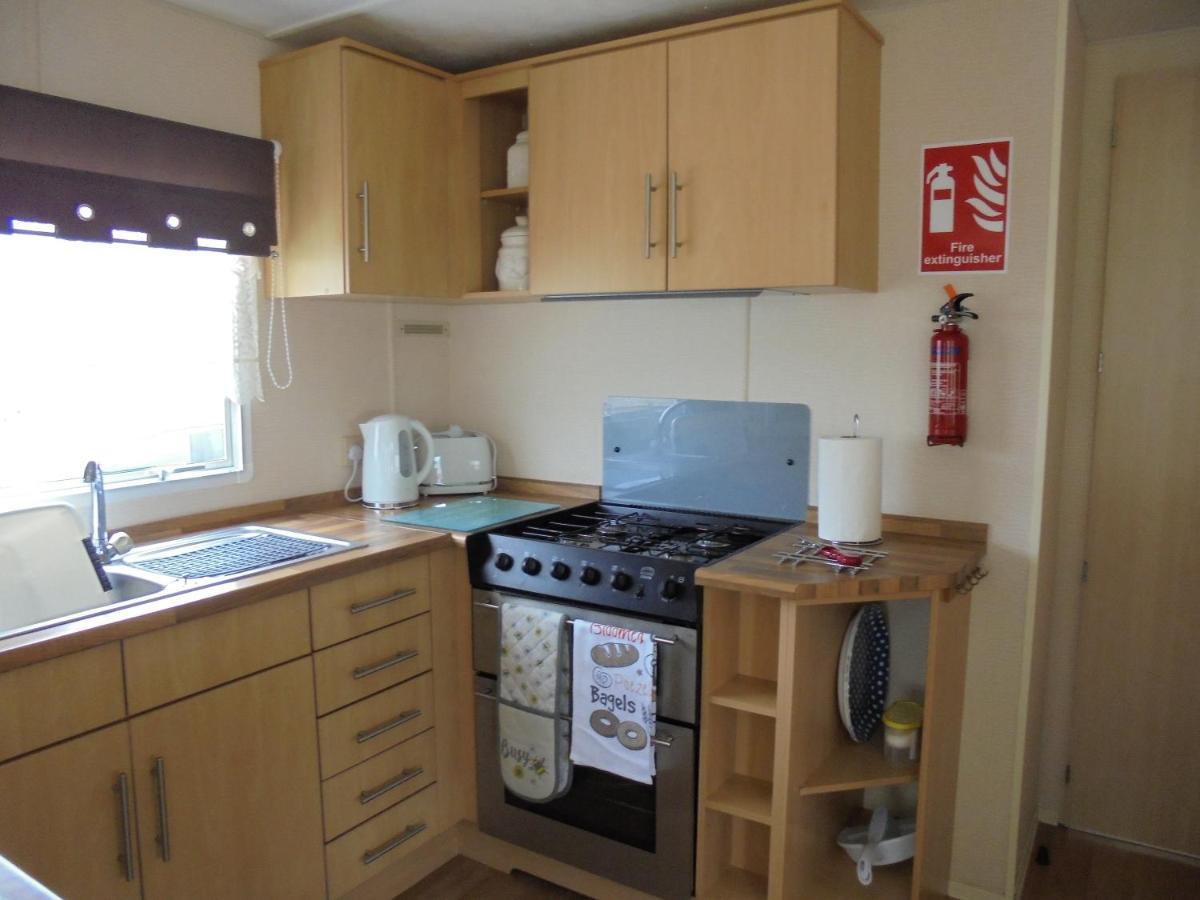 Appartamento 6 Berth On Golden Anchor Chapel Saint Leonards Esterno foto
