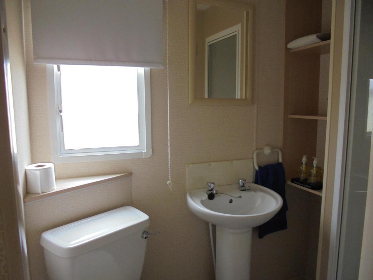 Appartamento 6 Berth On Golden Anchor Chapel Saint Leonards Esterno foto